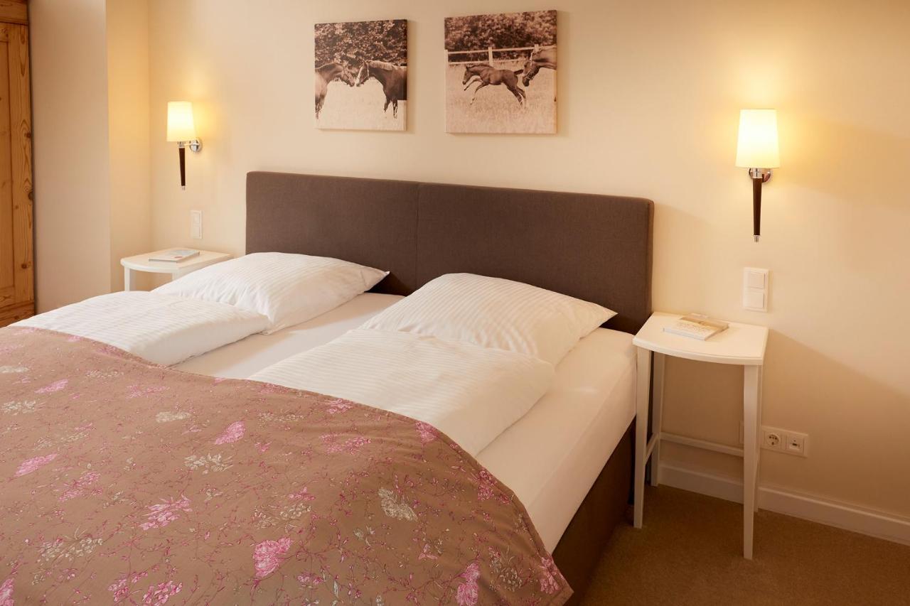 Kino-Hotel Meyer Harsefeld ภายนอก รูปภาพ