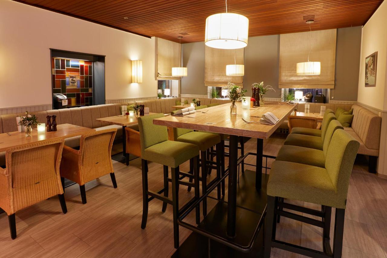 Kino-Hotel Meyer Harsefeld ภายนอก รูปภาพ